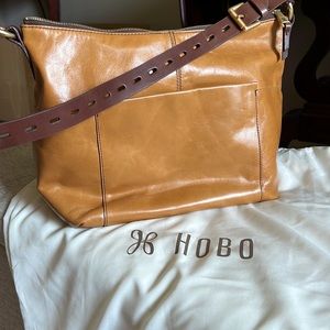 Charlie leather hobo bag
